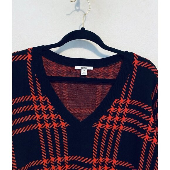 Bar III Sweater Womens XL Black Red Plaid Cropped V Neck Relaxed Fit Academia - Picture 3 of 7